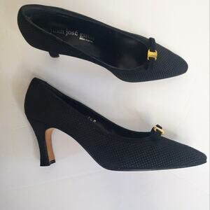 Juan Jose Garcia black leather textured dress heels pumps size 7.5